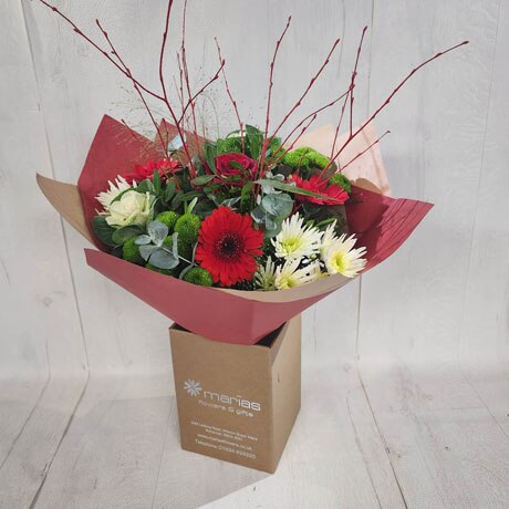 Valentine's Gift Box Flower Arrangement