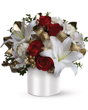 Christmas Memories Flower Arrangement