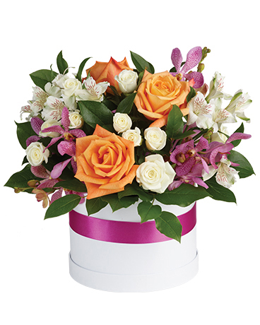 Summer Chic Flower Arrangement