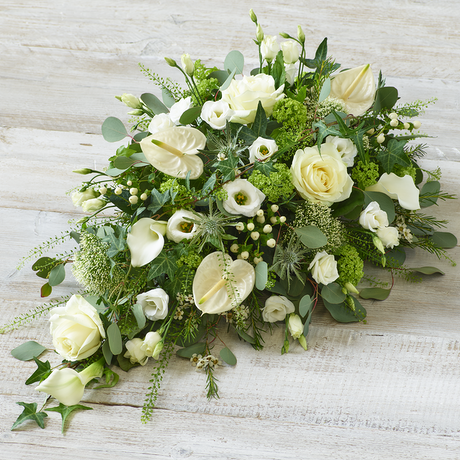 Deluxe White Spray Flower Arrangement