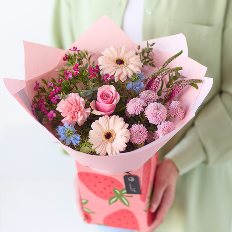 Strawberry Gift Box Flower Arrangement