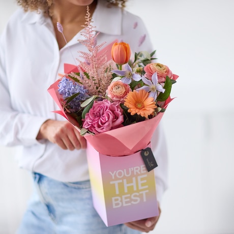 Marvellous Mother’s Day Gift Box Flower Arrangement