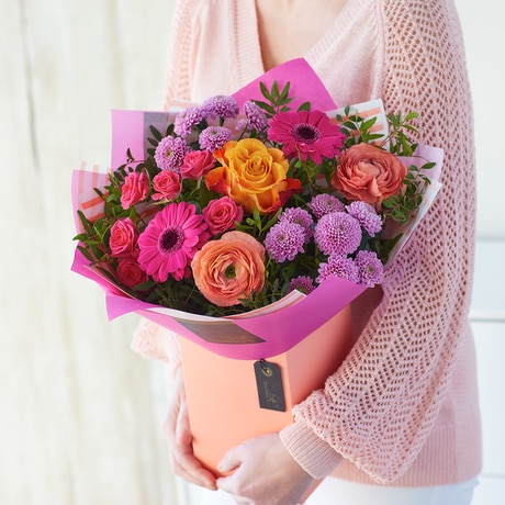 Mother's Day Bright Gift Box Flower Arrangement