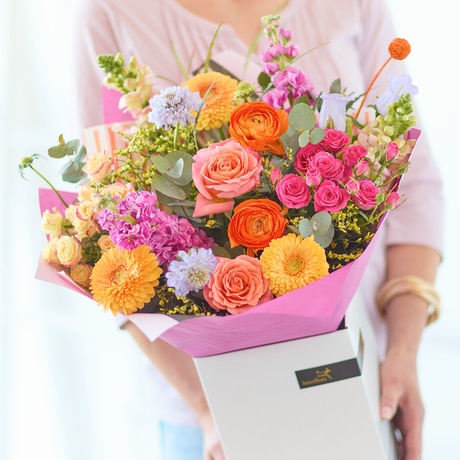 Luxury Mother's Day Bright Bouquet Flower Arrangement