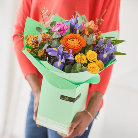 Classic Spring Gift Box Flower Arrangement