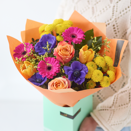 Joyful Spring Gift Box Flower Arrangement