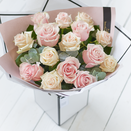Pink Rose Bouquet Flower Arrangement