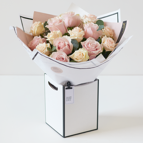 Pink Rose Bouquet Flower Arrangement