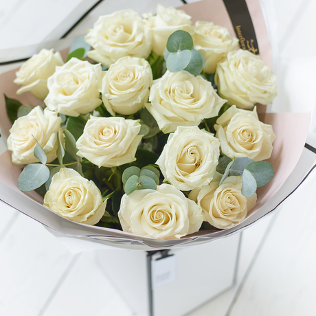 White Rose Bouquet Flower Arrangement