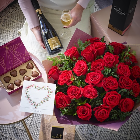 24 Large-headed Red Rose Champagne Gift Set Flower Arrangement