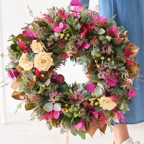 Ultimate On Trend Winter Wreath size,  inches height and  inches wide.