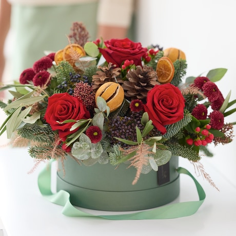 Luxury Classic Christmas Hatbox Flower Arrangement