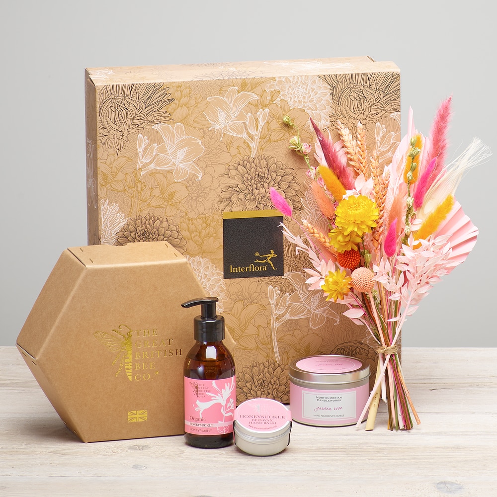 Dried Flowers Pamper Gift Set size,  inches height and  inches wide.