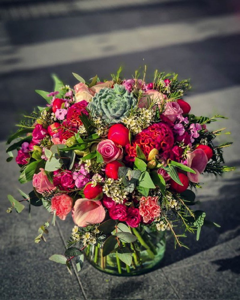 Summer Vivid Flower Arrangement