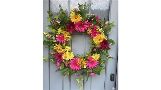 Summer Daisies Flower Arrangement