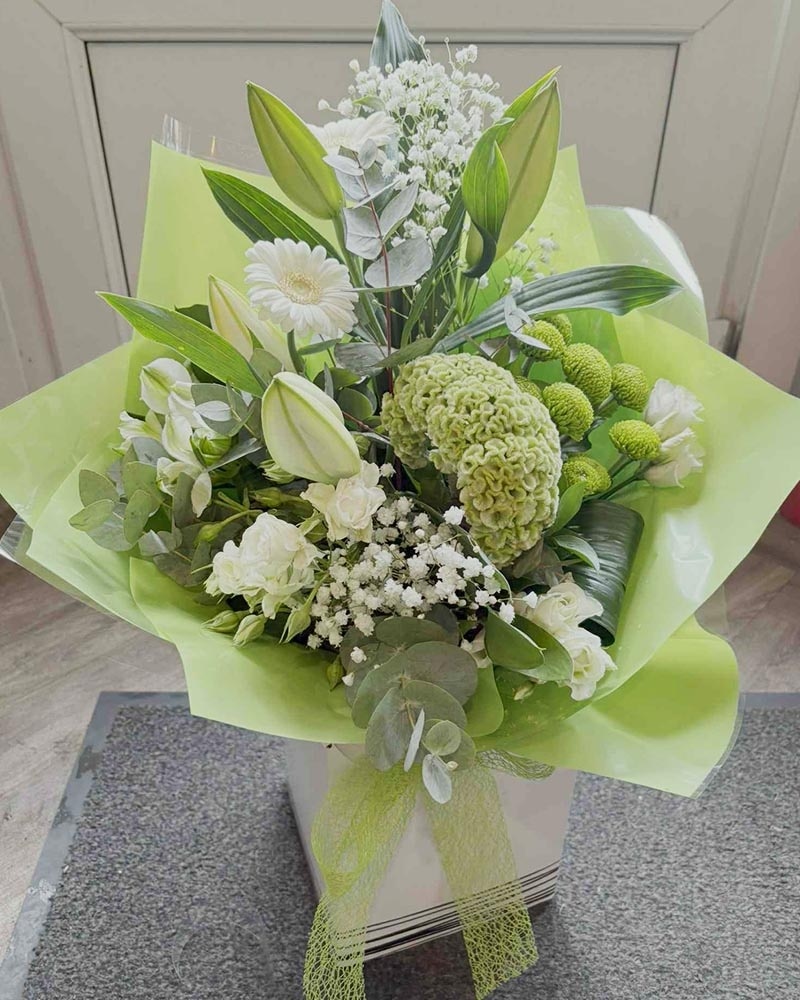 リーシュプレゼントDEATH LABEL FLOWER × FLUX GS Sympathy Flowers Delivery Ellesmere Port Merseyside - Gerrards Florist