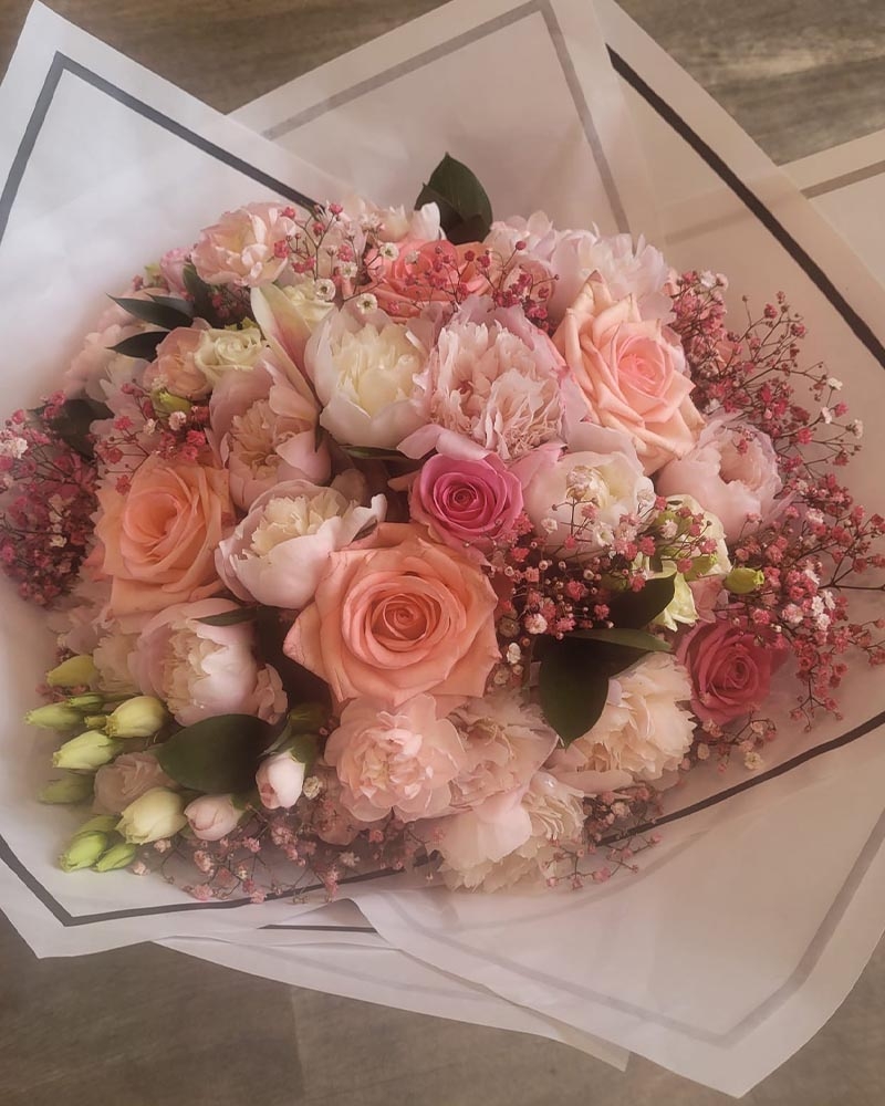 Romantic Flower Arrangement