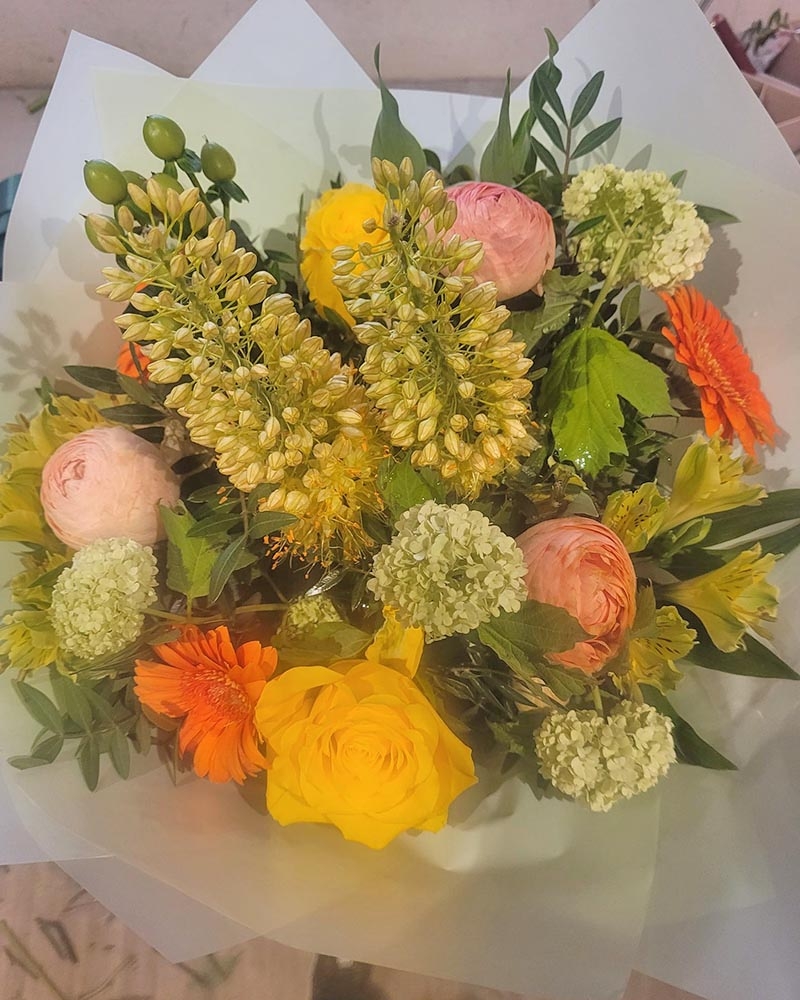 Vibrant Flower Arrangement