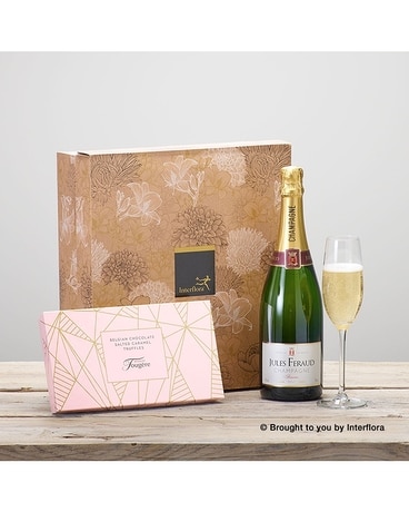 Champagne & Salted Caramel Truffles Gift Set Gifts