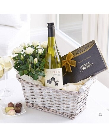 Blush Sweet Floral Gift Box | Flowers + Organic Wine - Jardin Floral Design