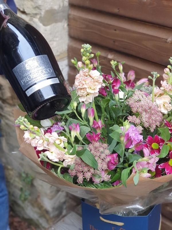 Anniversary Bouquet with Wine Bouquet