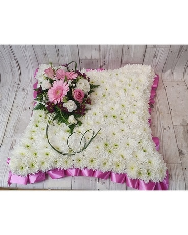 Based Cushion Pink & White Flower Arrangement