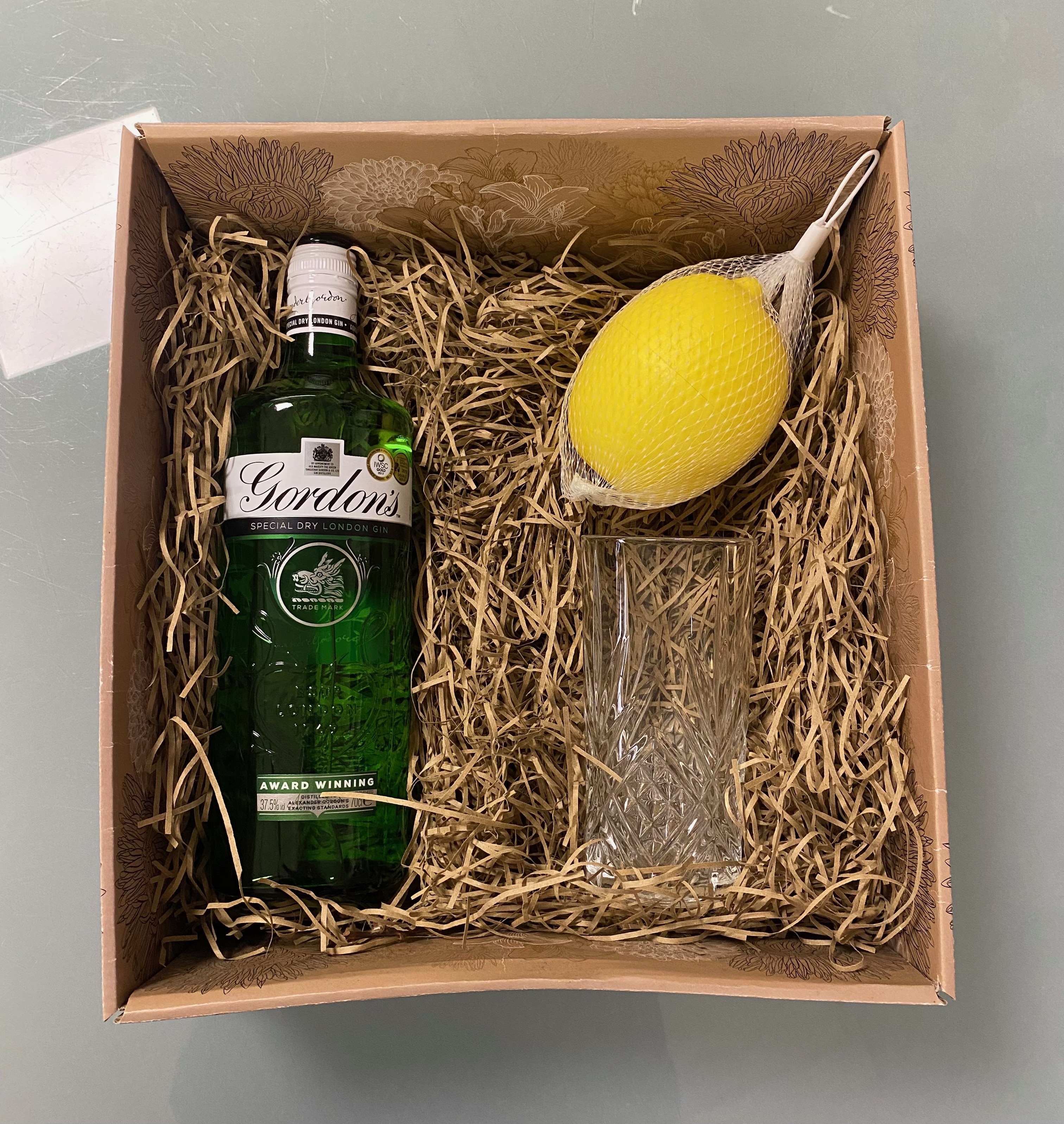Gin Gift Set size,  inches height and  inches wide.
