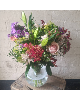 Flower Arrangement with Vase Flower Arrangement