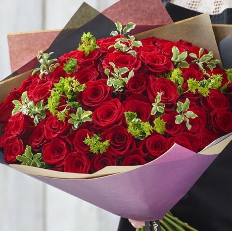 50 Red Roses size,  inches height and  inches wide.