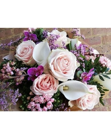 Paradise Dreams Flower Arrangement