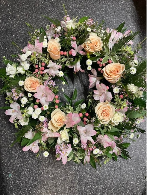 Peaches and Cream Wreath Flower Arrangement